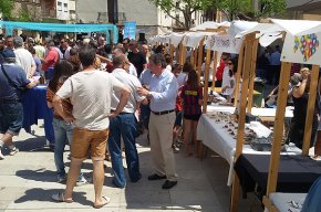 Les tonyi-tapes inauguren les XVI Jornades de la Tonyina a lHospitalet de lInfant