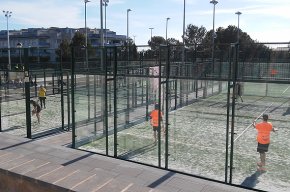 Les pistes municipals de pàdel de lHospitalet de lInfant ja es poden reservar via Internet