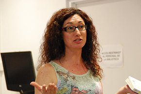 La bibliotecària Rosana Andreu, una de les seleccionades del premi de contes Bibliorelats