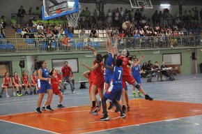 El CB Cambrils infantil femení cau a les semifinals dels campionats territorials de Catalunya