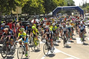 Matinal ciclista a Cambrils en record del desaparegut Xavi Tondo