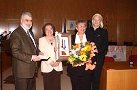 Montserrat Pujals rep l'Homenatge a la Dona Cambrilenca d'enguany