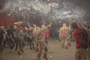 Els Cagarrieres participen al correfoc principal de l'Aquelarre de Cervera