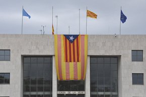 El PSC també es posiciona contra l'estelada penjada a la façana de l'Ajuntament