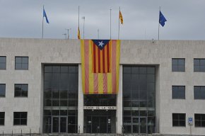 El PP vol que l'alcaldessa demani excuses per haver permès la col·locació d'una estelada a la façana de l'Ajuntament