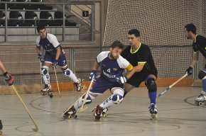 El Cambrils CH debuta a casa amb una derrota davant del Taradell