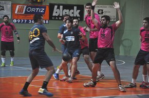 Quarta victòria consecutiva i liderat per al CH Cambrils