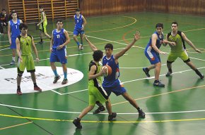 L'equip júnior del CB Cambrils aconsegueix la primera victòria de la temporada