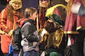 Els heralds reials recullen les cartes dels xiquets cambrilencs