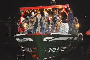 Els Reis Mags de l'Orient desembarquen a Cambrils en la nit més màgica de l'any