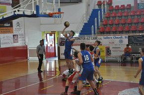 L'equip júnior del CB Cambrils guanya a la pista del CB Valls