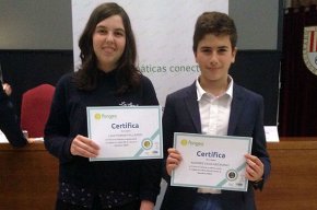 Andrés Vega i Laia Pomar del col·legi Cardenal Vidal i Barraquer, primer i segona de Catalunya al concurs matemàtic Pangea