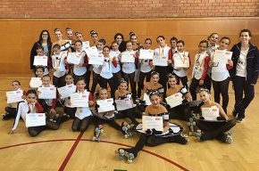 Sheila Hurtado i Júlia Agudo competeixen al campionat de Catalunya de patinatge artístic