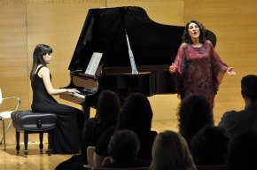 Alumnes de l'ESMUC ofereixen un concert de cançons líriques en alemany i català a la Cripta