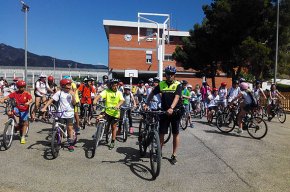 Alumnes de l'escola Mestral aprenen seguretat viària amb la Policia Local de Vandellòs i l'Hospitalet