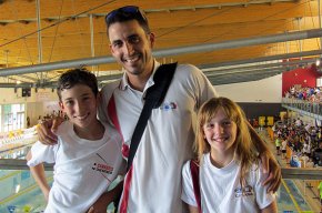 Quatre nedadores benjamins del Cambrils Club Natació competeixen al campionat de Catalunya