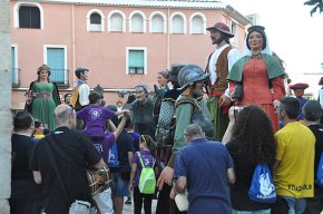 Els gegants i nanos de Tota l'Endenga participen a la Trobada Gegantera de Vinyols i els Arcs