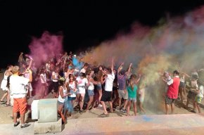 El Festival Holi, l'esclat de colors dins la programació de la NAC
