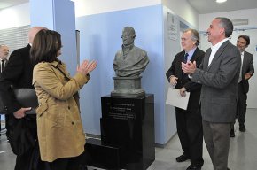 Solemne jornada dHomenatge del segon centenari de la mort del cirurgià cambrilenc Antoni de Gimbernat