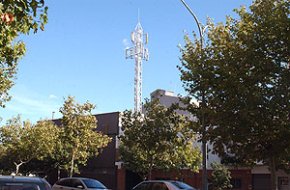 L'Ajuntament encarrega un estudi per regular la col·locació d'antenes de telefonia mòbil al municipi