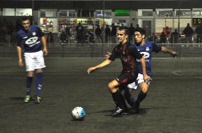 El Reus B Cambrils goleja la Rapitenca i es manté en la lluita per l'ascens