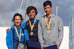 Els regatistes cambrilencs aconsegueixen els tres títols en joc del campionat de Catalunya Làser 4.7