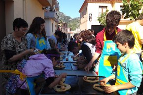 Més de 350 infants participen als tallers de mones de Vandellòs i lHospitalet de lInfant