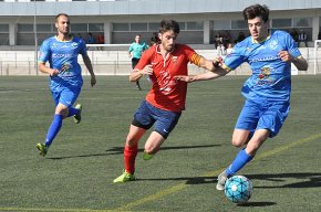 El Cambrils Unió no passa de l'empat davant el Gandesa en el comiat de la temporada a l'Estadi Municipal