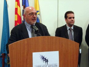 JOSEP HUGUET, CONSELLER DE TURISME:
Hem dintroduir el concepte didentitat en el món del turisme, ja que de Catalunya només nhi ha una