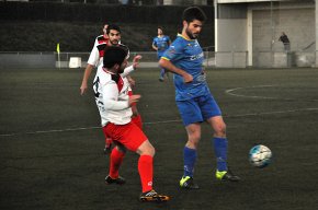 El Cambrils Unió tanca la temporada amb una victòria al camp del Segur en un partit molt tens 