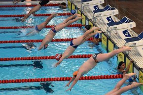 Sis nedadors del Cambrils Club Natació competeixen al campionat de Catalunya benjamí 