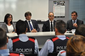 El president de la Generalitat s'ha desplaçat a Cambrils per donar suport a la tasca dels Mossos