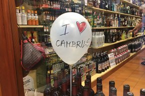 I love Cambrils, la campanya de la Unió de Botiguers per treure pit davant l'atemptat