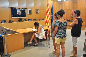 L'Ajuntament habilita un llibre de condolences per les víctimes dels atemptats de Barcelona i Cambrils