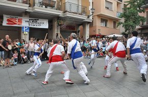 Punt i final a la diada festiva del Camí amb la Ballada dels Elements Festius