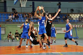 Derrota del CB Cambrils en el retorn a Tercera