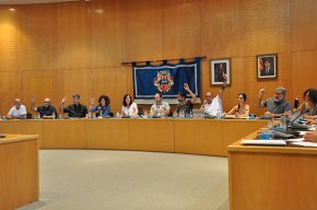 El govern municipal suspèn el ple ordinari de setembre i posa com a motiu l'atemptat del mes d'agost