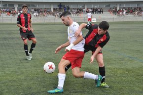 Triomf del Reus B Cambrils al camp de l'Europa que el situa en la quarta posició 