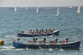 Vent d'Estrop Vogadors de Cambrils, millor club del campionat de Catalunya de Llagut amb tres medalles d'or