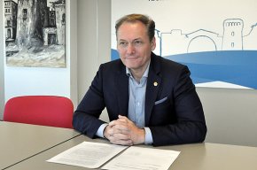 El regidor del PP David Chatelain demana la dimissió de l'alcaldessa pel seu suport al referèndum de l'1-O