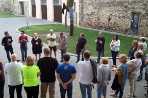 Una trentena de cambrilencs commemoren el 77è aniversari de l'afusellament del president Companys