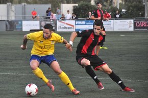 Victòria del Reus B Cambrils davant d'un voluntariós Castelldefels que el manté en la tercera posició