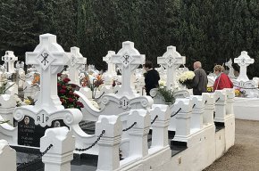 La visita al cementiri per Tots Sants marca l'agenda dels cambrilencs
