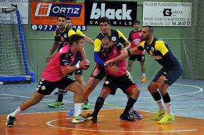 El CH Cambrils empata a la pista del Banyoles però segueix en tercera posició
