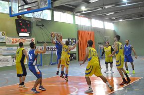 El CB Cambrils cau derrotat a la pista del Veterans La Salle Reus