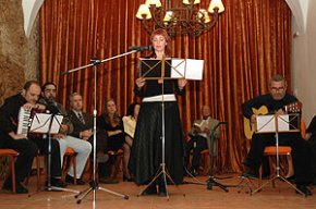 El castell de Vilafortuny va ser l'escenari, el passat dissabte, d'una vetllada literària i musical