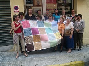 Les alumnes del Centre de Costura i Labors Patchwork recapten 1.400 euros per a la Marató de TV3