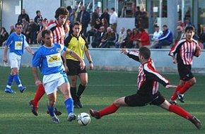 El CB Cambrils aconsegueix una important victòria a la pista de La Salle de Reus