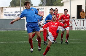 Victòries del FC Cambrils i l'Oleastrum, en futbol, i del CB Cambrils sènior masculí, en bàsquet