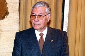 L'Ajuntament ha declarat avui dia de dol oficial per la mort de l'exalcalde Josep M. Queral